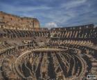 Roma'daki Colosseum iç mevcut görüntü